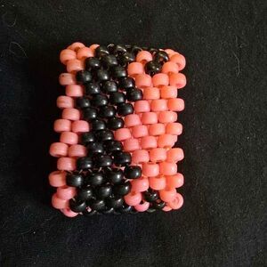 Hot-topic Women's Black and Pink Jewellery